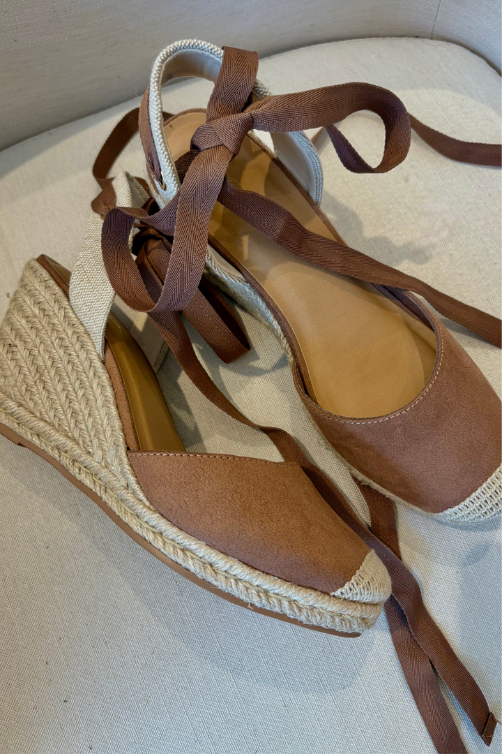 Camel Wrap Up wedge Espadrille