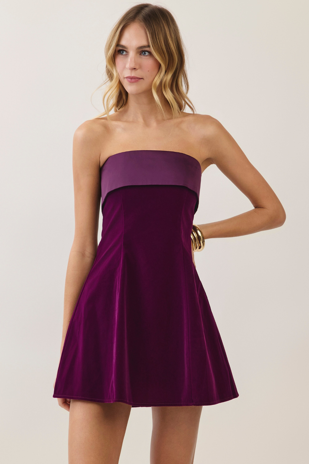 VELVET STRAPLESS MINI DRESS