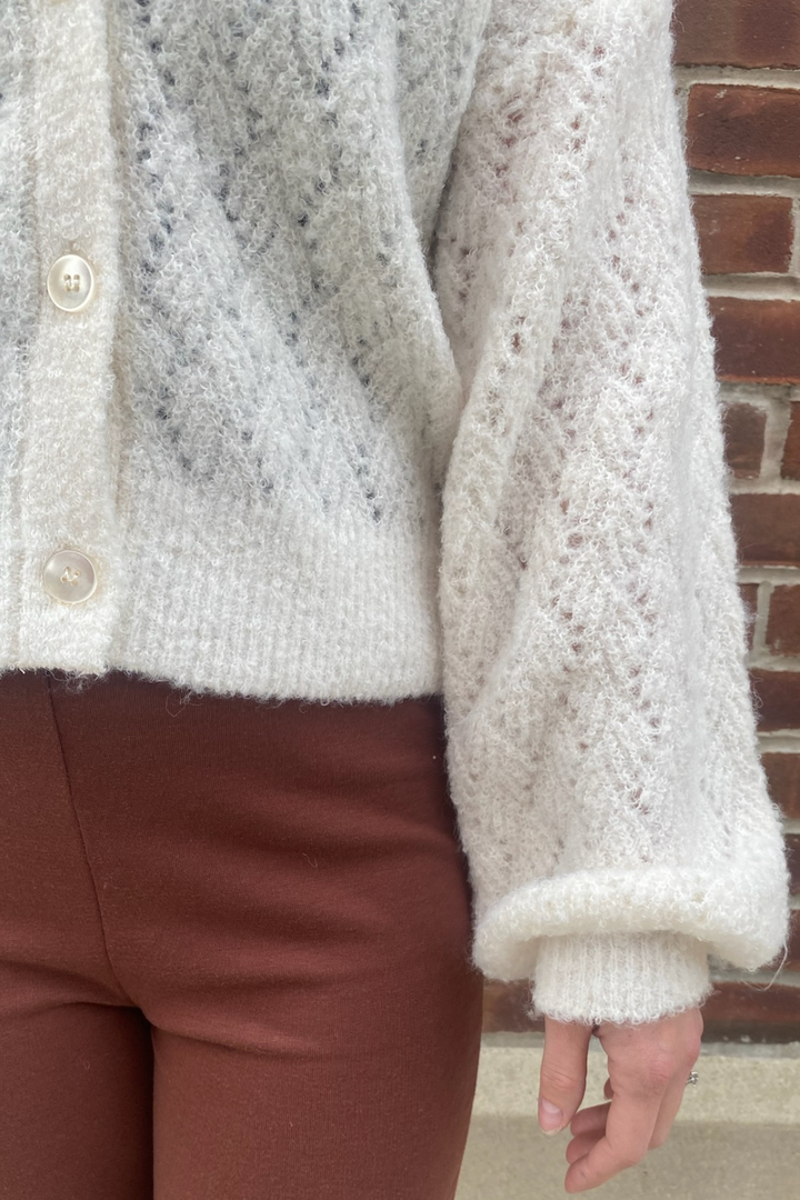525 AMERICA | CELESTE CARDI