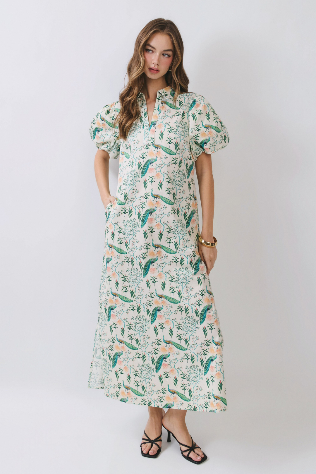 Creamy Peacock Puffsleeve Dress