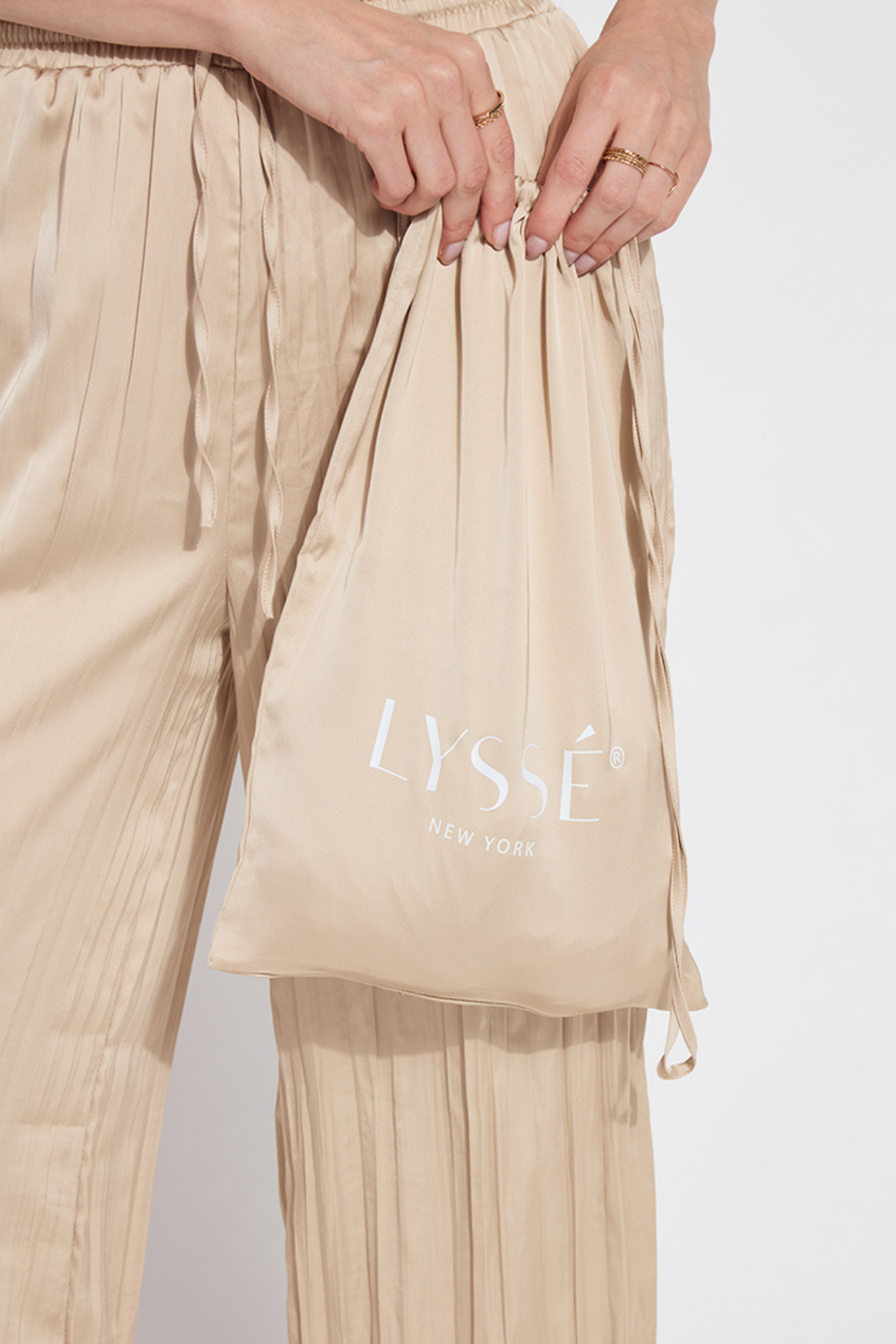 LYSSE | Packable Pleated Palazzo