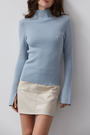 ICE BLUE RIBBED KNIT SWEATER