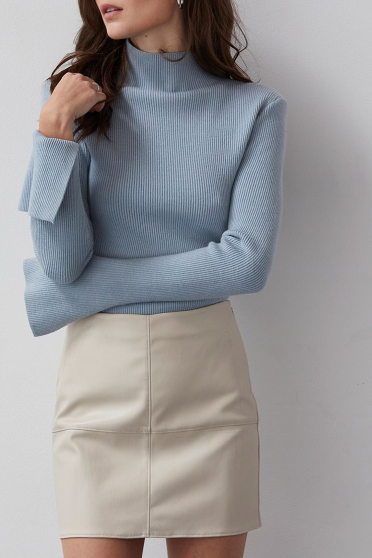 ICE BLUE RIBBED KNIT SWEATER