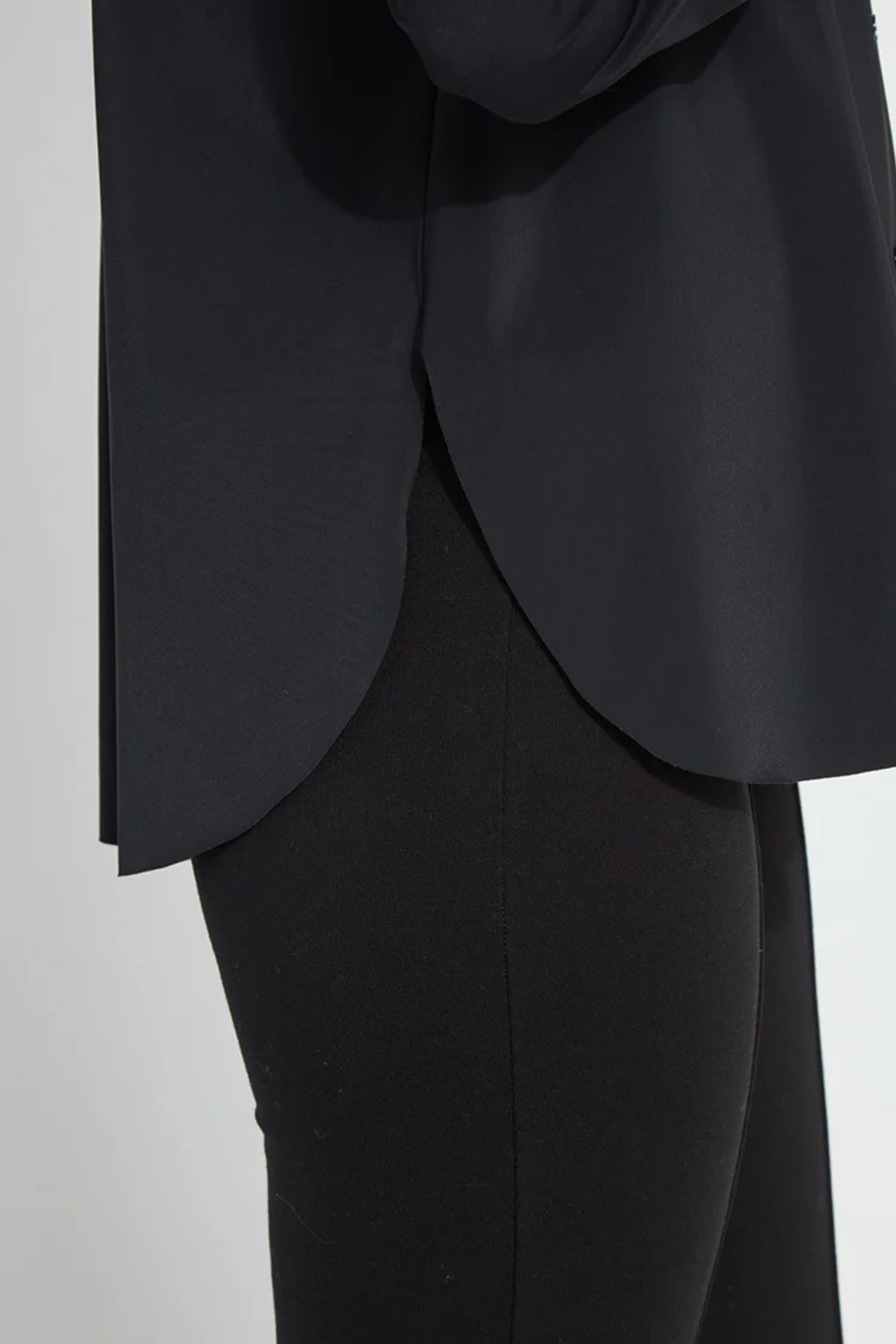 Lysse | Schiffer 2.0 Black Button Down
