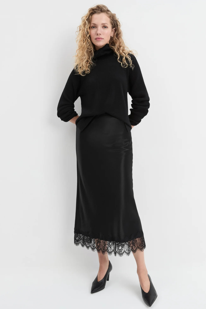 FAVORITE DAUGHTER | LACY FAVORITE SKIRT- Black