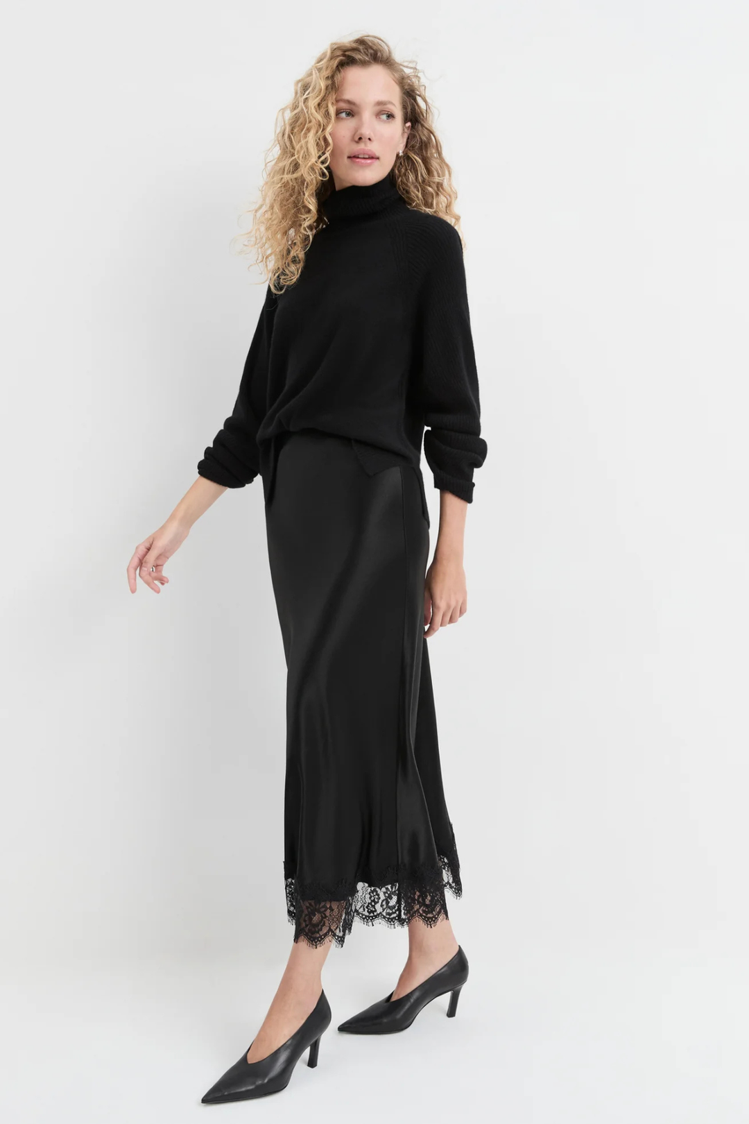 FAVORITE DAUGHTER | LACY FAVORITE SKIRT- Black