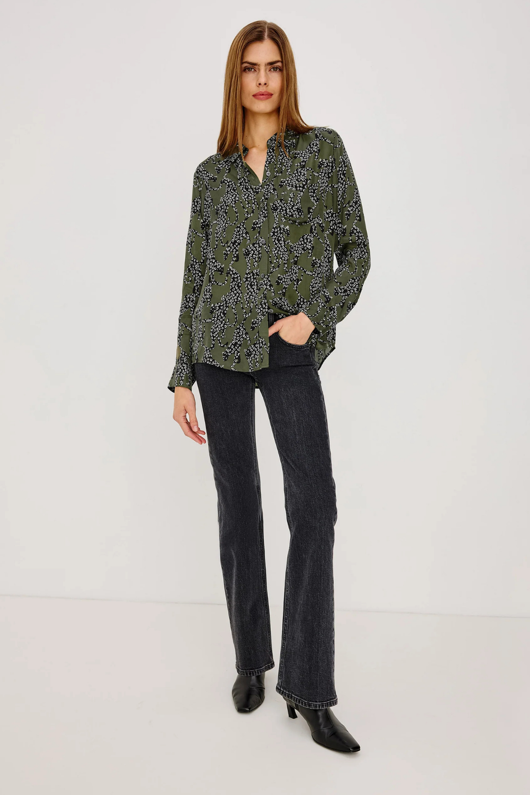 Rails | Alyssa Olive Jaguar