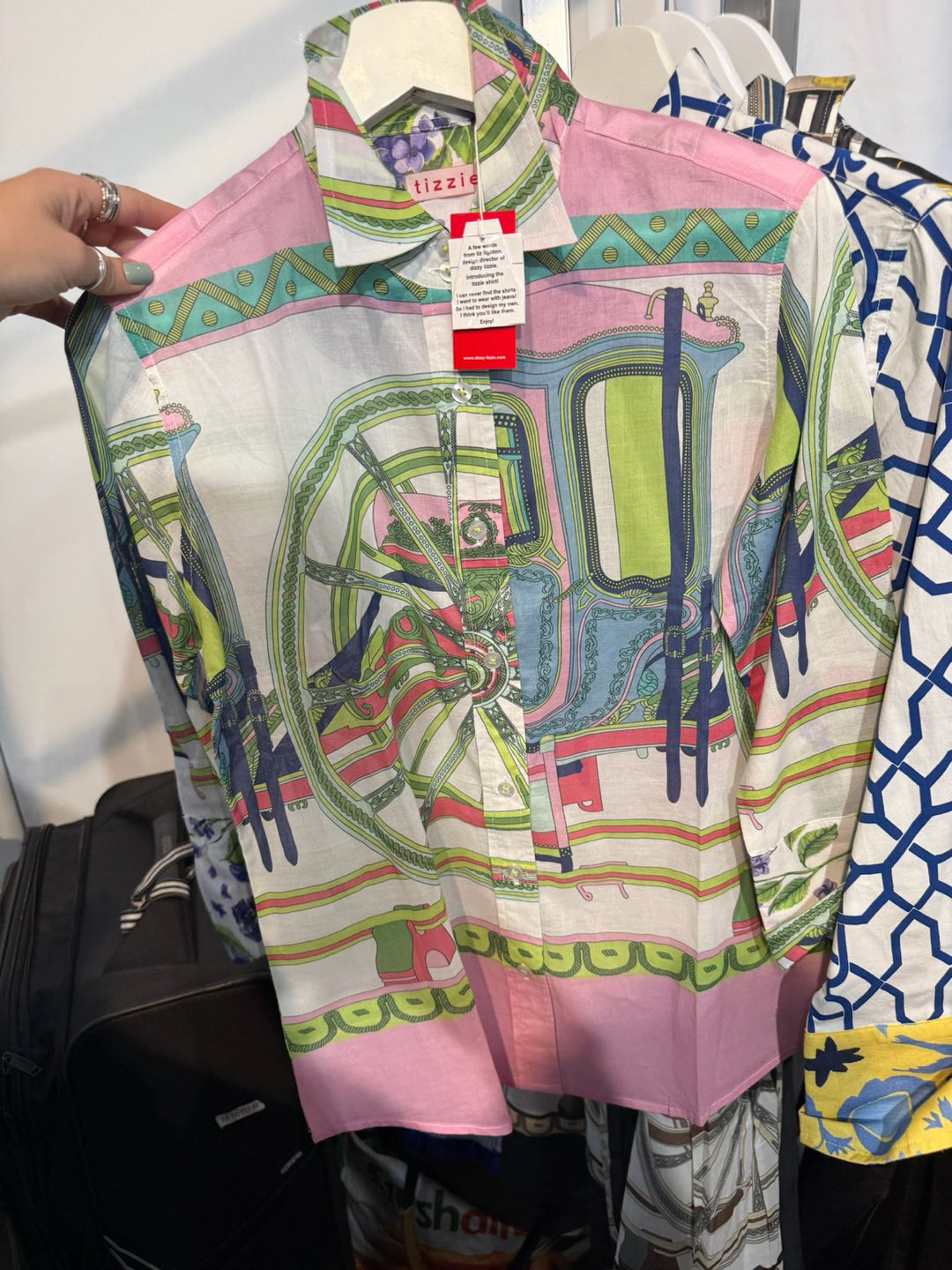 DIZZY LIZZIE | PINK CARRIAGE SHIRT